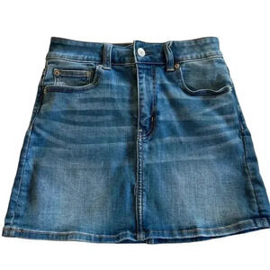 Old Navy Next Level Stretch Super Hi-Rise Skinny Denim Skirt Size 2 in EUC